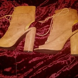 Qupid size 9 peach pink heels